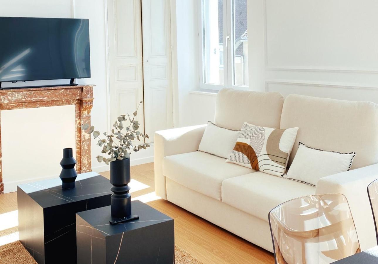 Le Haussmann ⸱ Stationnement Gratuit ⸱ Fibre Apartment Deols Exterior photo
